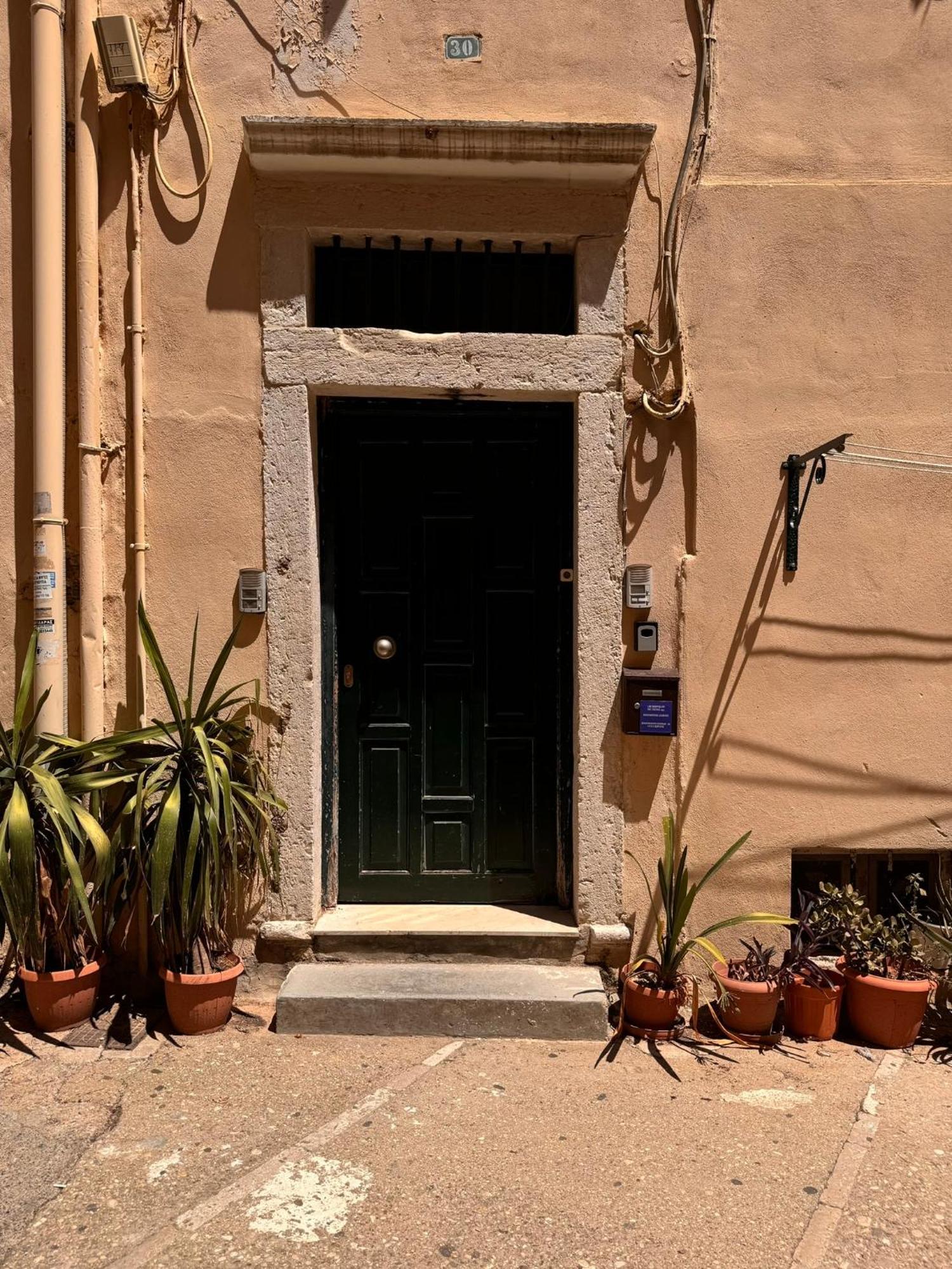 The Centric Apt By Loc Hospitality Corfu  Exterior photo